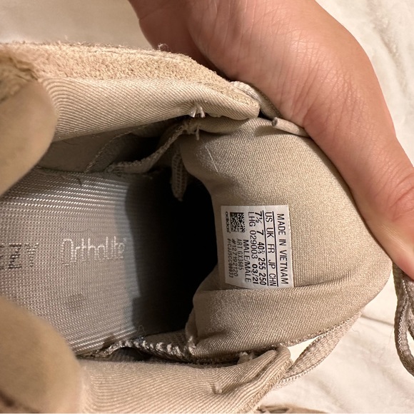 Yeezy 500 Taupe Light - Picture 4 of 5